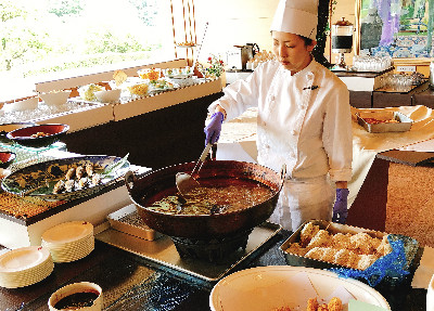 ランチバイキングデー開催中♪